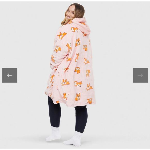 The Oodie Corgi Style - Pink - One Size Adult 14+ Wearable Blanket Dog Print NWT - Picture 1 of 13